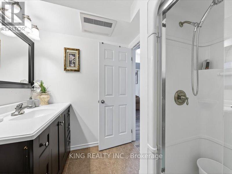 565 Grey Street, Brantford, Ontario  N3S 0C3 - Photo 33 - X12472641