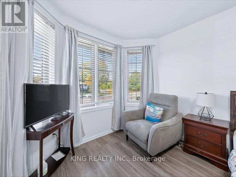 565 Grey Street, Brantford, Ontario  N3S 0C3 - Photo 22 - X12472641