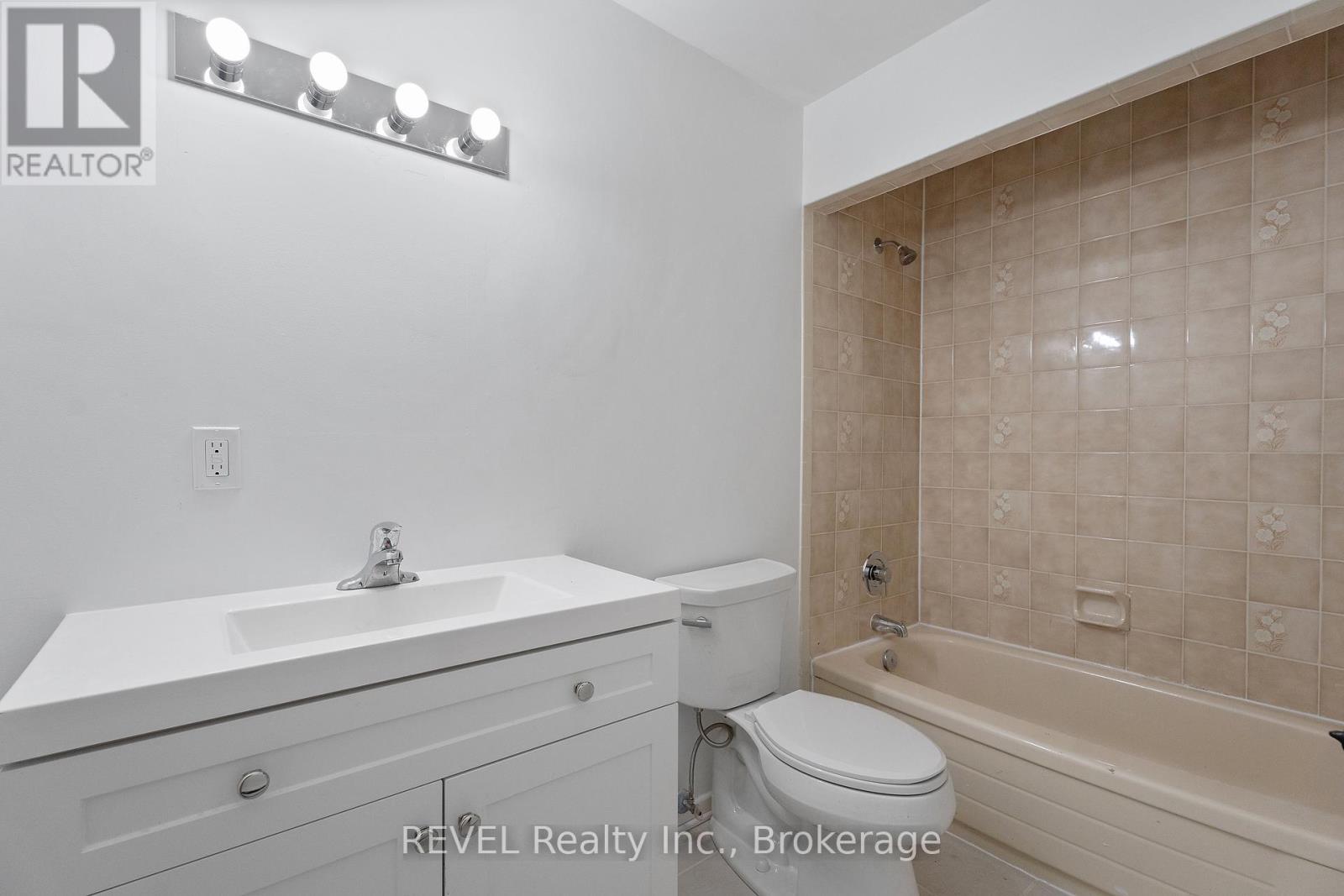 50 Front Street N, Thorold (Thorold Downtown), Ontario  L2V 1X5 - Photo 21 - X12477857