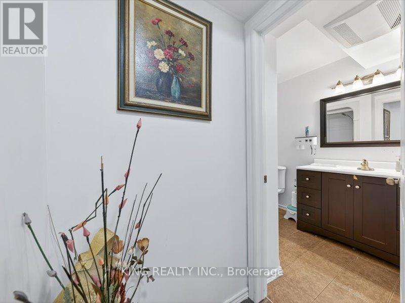 565 Grey Street, Brantford, Ontario  N3S 0C3 - Photo 39 - X12472641