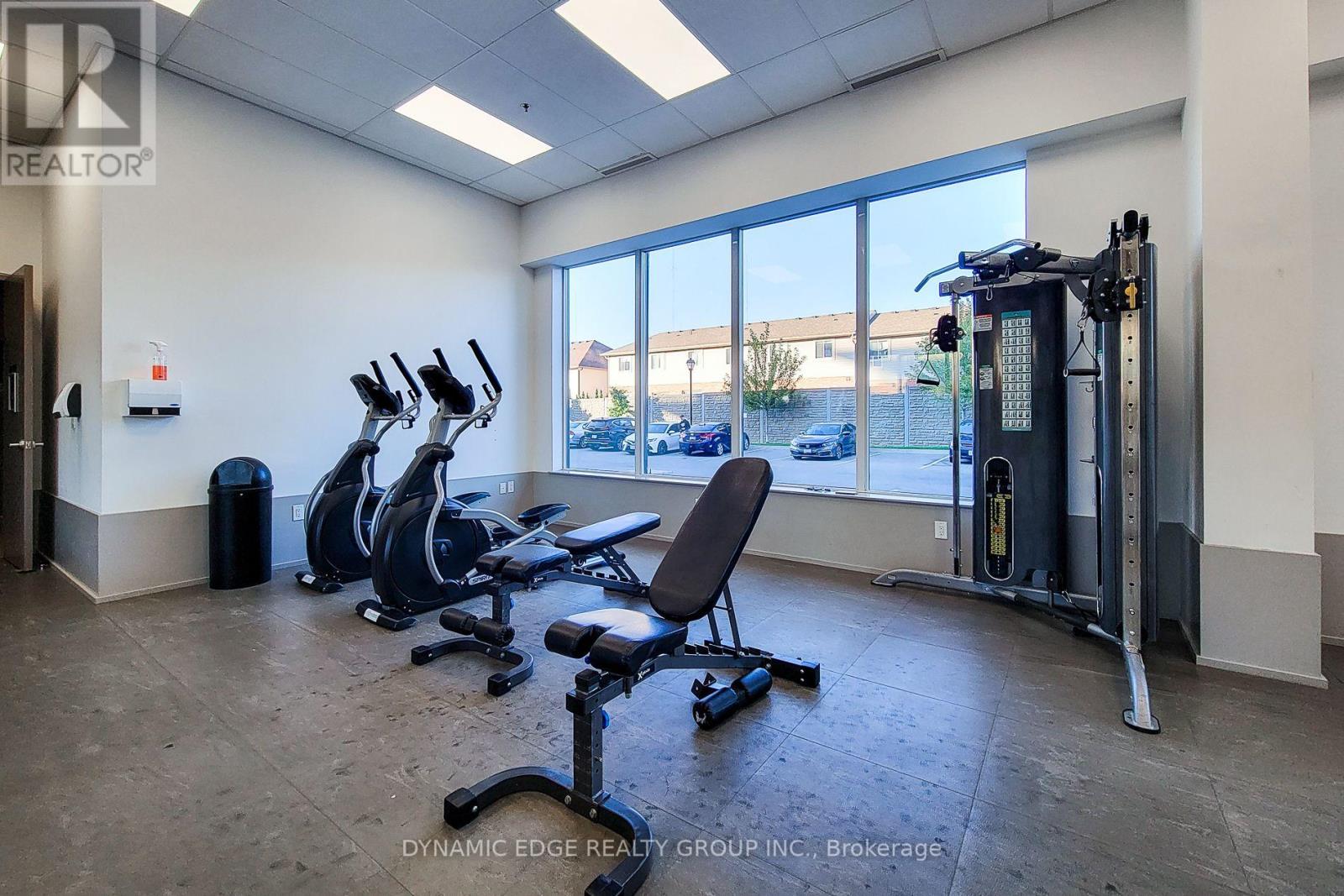 312 - 550 North Service Road, Grimsby, Ontario  L3M 4E8 - Photo 38 - X12476007