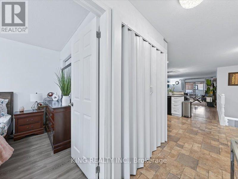 565 Grey Street, Brantford, Ontario  N3S 0C3 - Photo 18 - X12472641