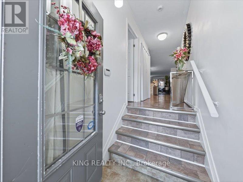 565 Grey Street, Brantford, Ontario  N3S 0C3 - Photo 4 - X12472641