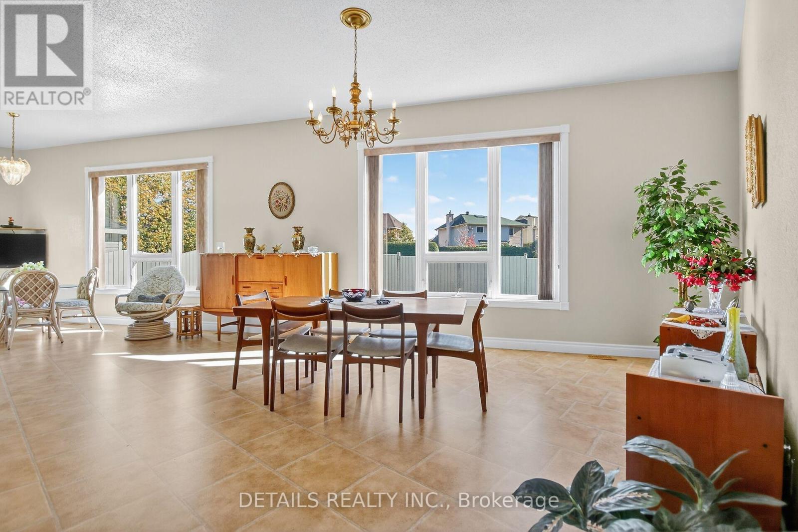 7 Eagle Chase Court, Ottawa, Ontario  K2J 3N5 - Photo 12 - X12478005