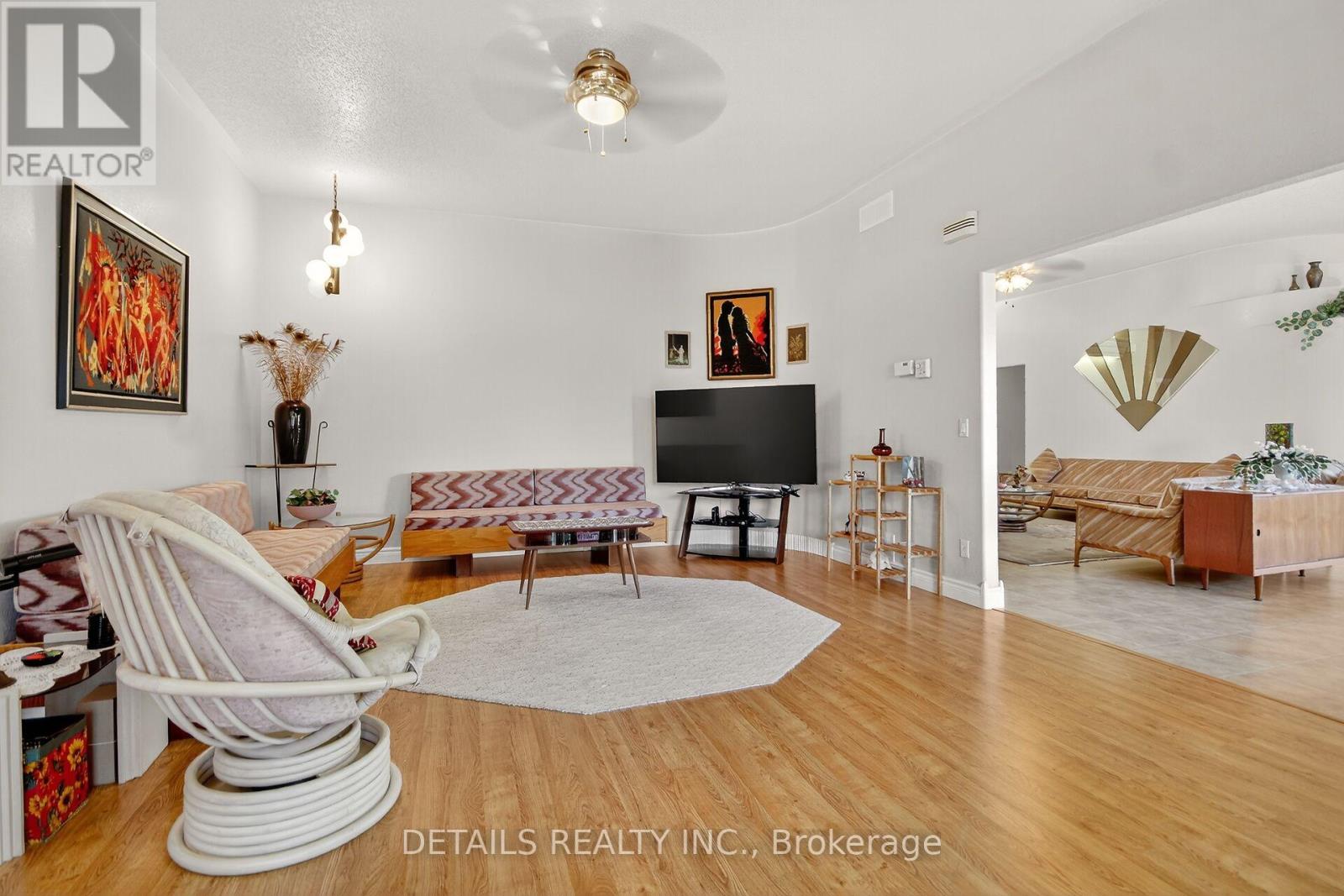 7 Eagle Chase Court, Ottawa, Ontario  K2J 3N5 - Photo 23 - X12478005