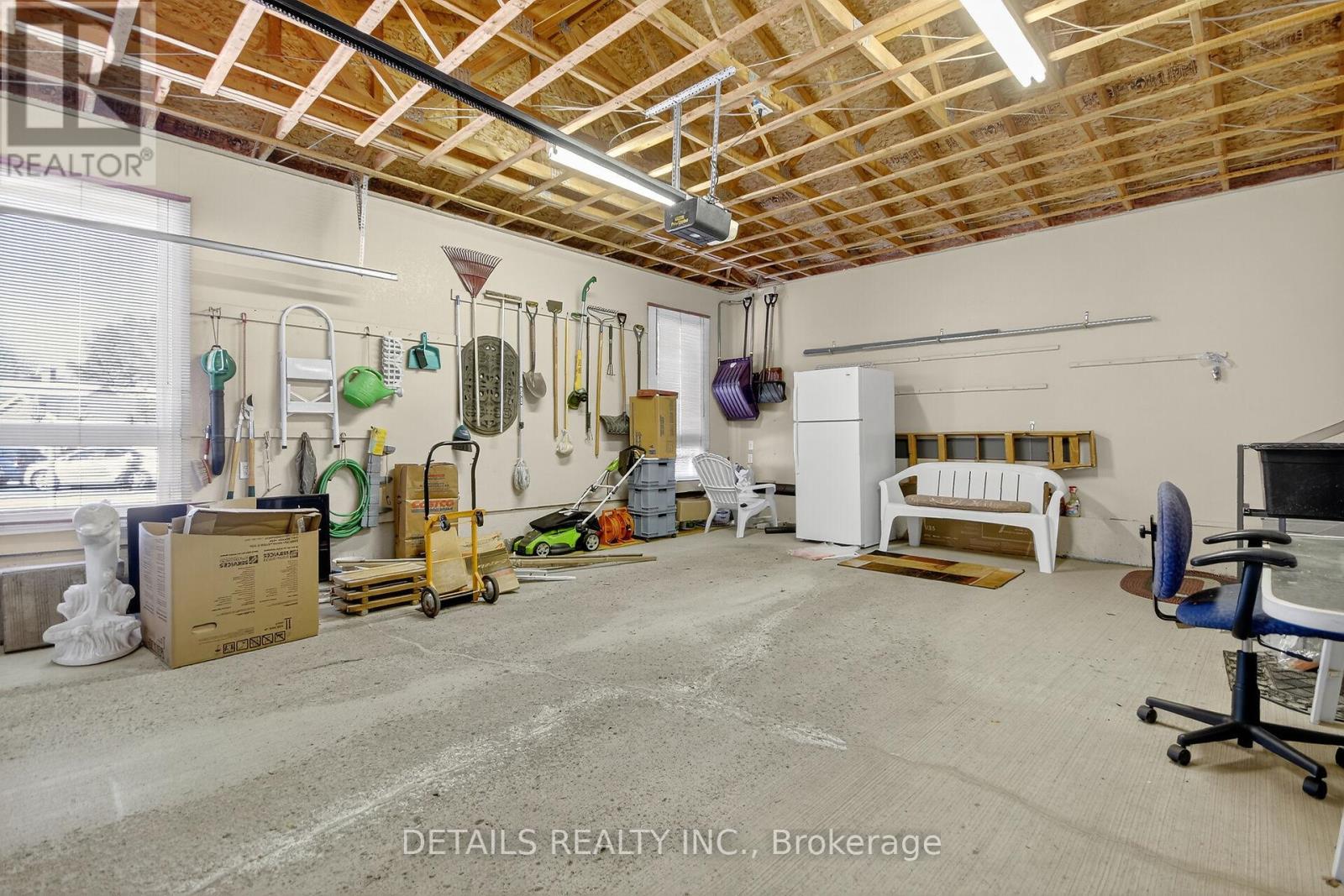 7 Eagle Chase Court, Ottawa, Ontario  K2J 3N5 - Photo 42 - X12478005