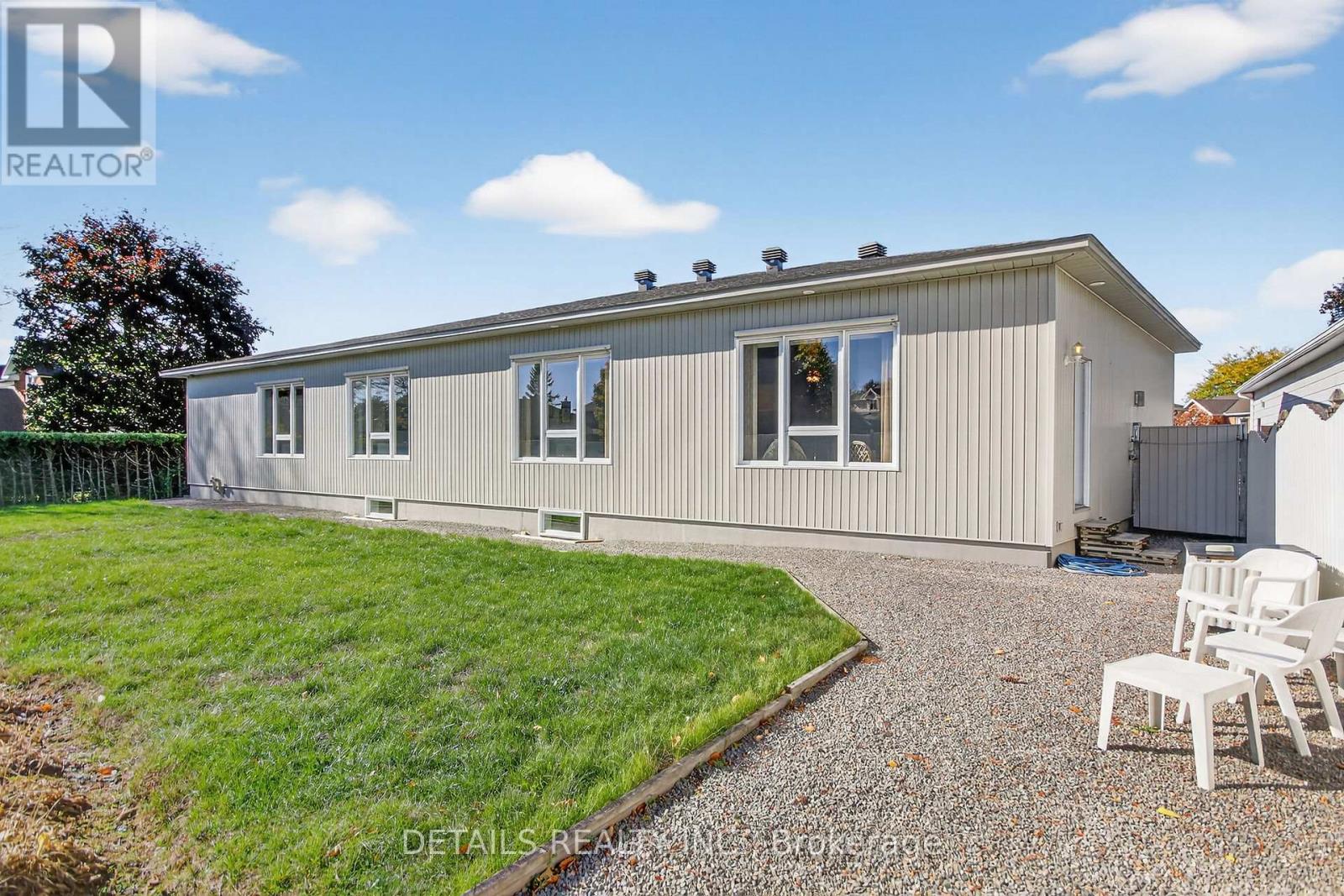 7 Eagle Chase Court, Ottawa, Ontario  K2J 3N5 - Photo 43 - X12478005