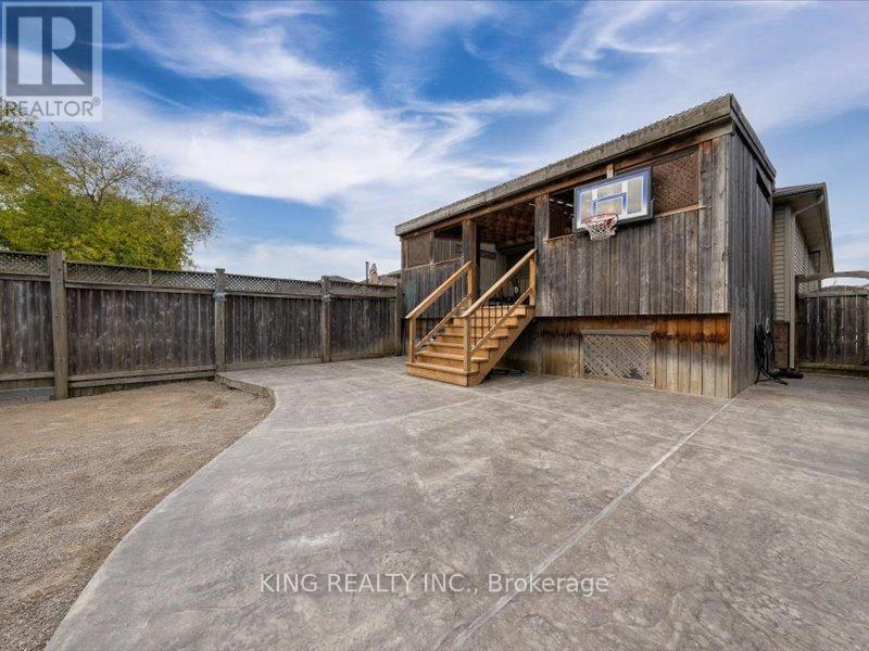 565 Grey Street, Brantford, Ontario  N3S 0C3 - Photo 47 - X12472641