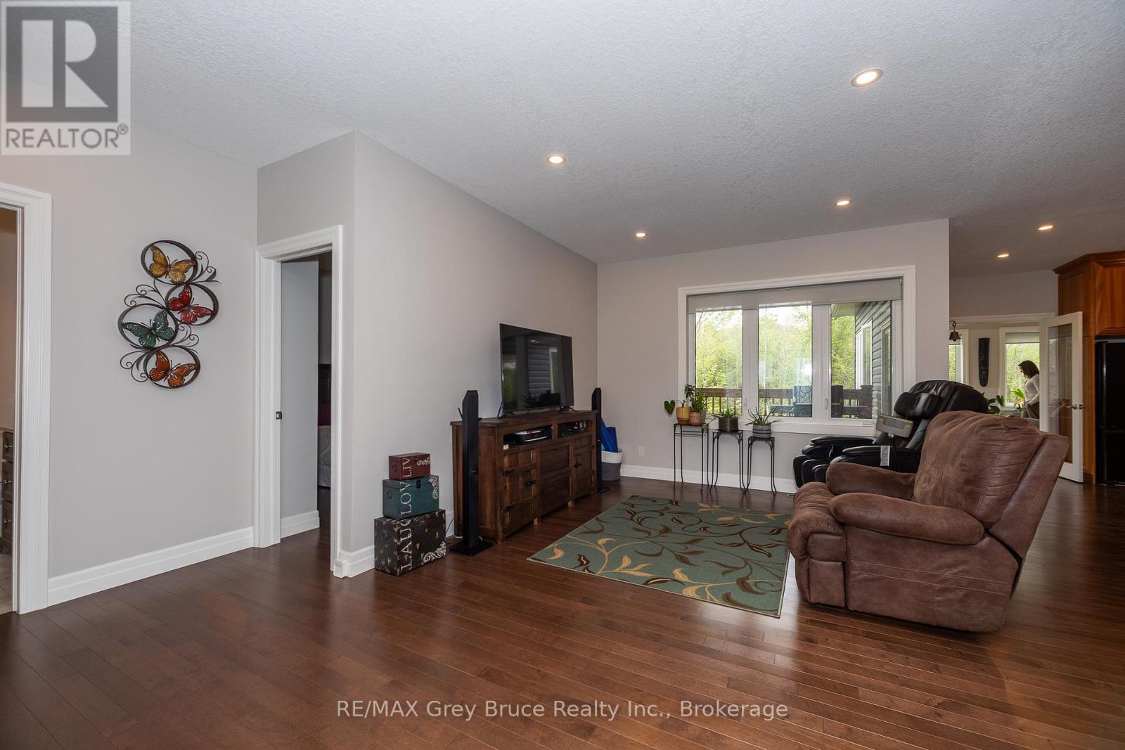 350293 A Concession, Meaford, Ontario  N0H 1B0 - Photo 7 - X12207373