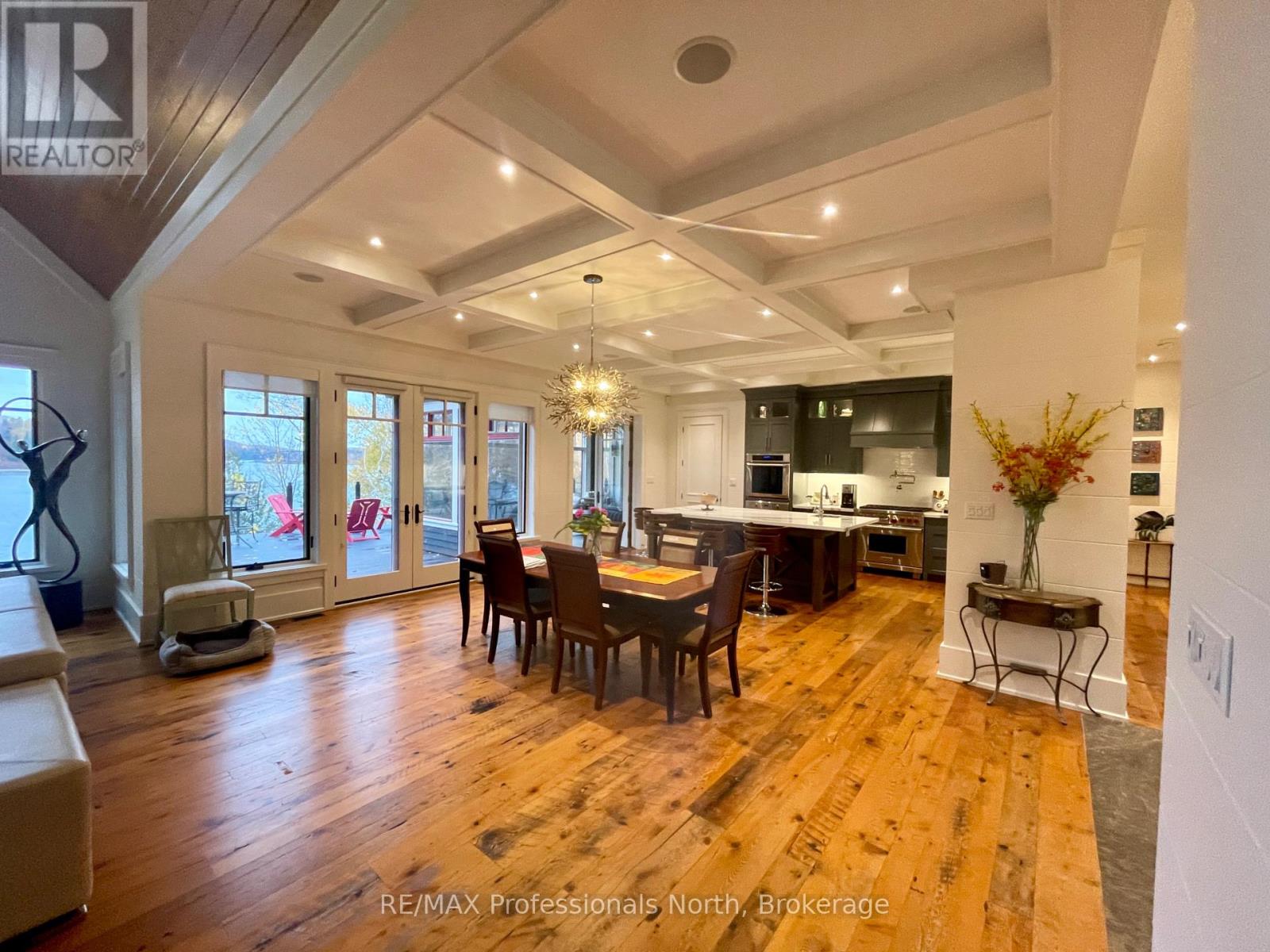 11 Tipper Lane, Huntsville, Ontario  P1H 2J2 - Photo 14 - X12475363