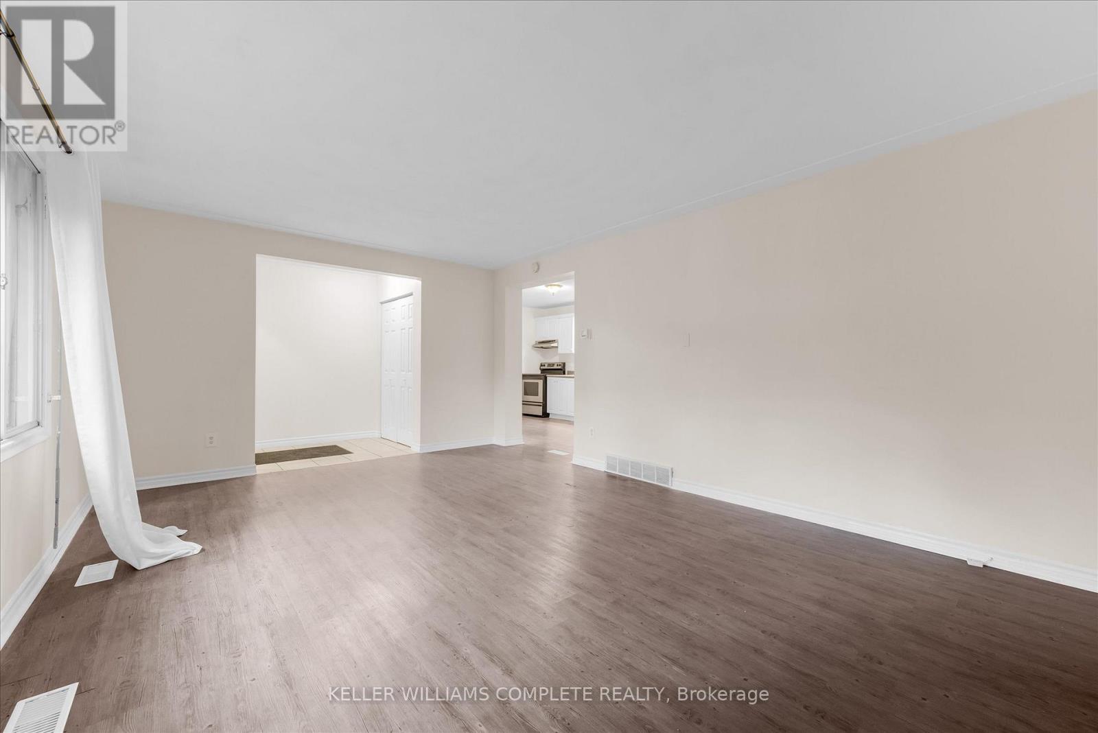 62 Bond Street, Kitchener, Ontario  N2H 4S5 - Photo 5 - X12476095
