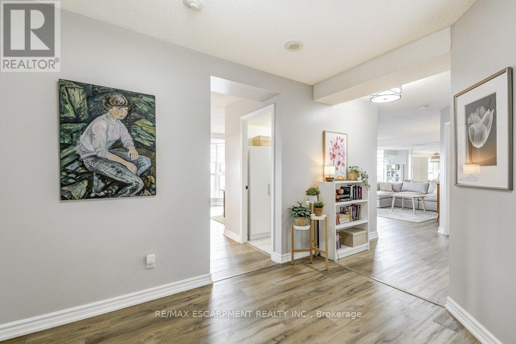 9d - 67 Caroline Street, Hamilton, Ontario  L8P 3K8 - Photo 12 - X12476116