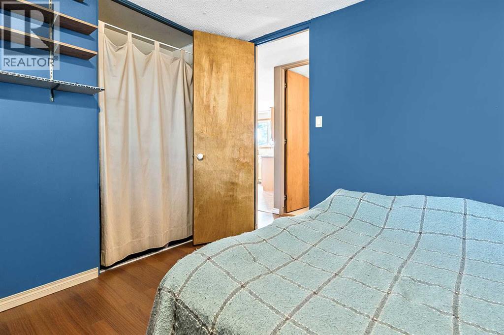 2628 Lionel Crescent Sw, Calgary, Alberta  T3E 6B1 - Photo 20 - A2229831