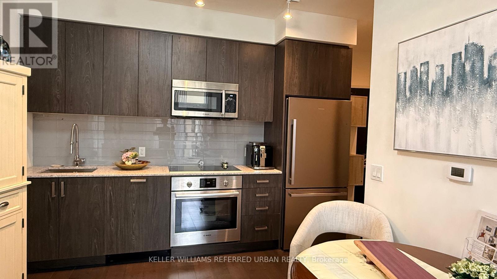 621 - 293 The Kingsway, Toronto, Ontario  M9A 0E8 - Photo 10 - W12433424