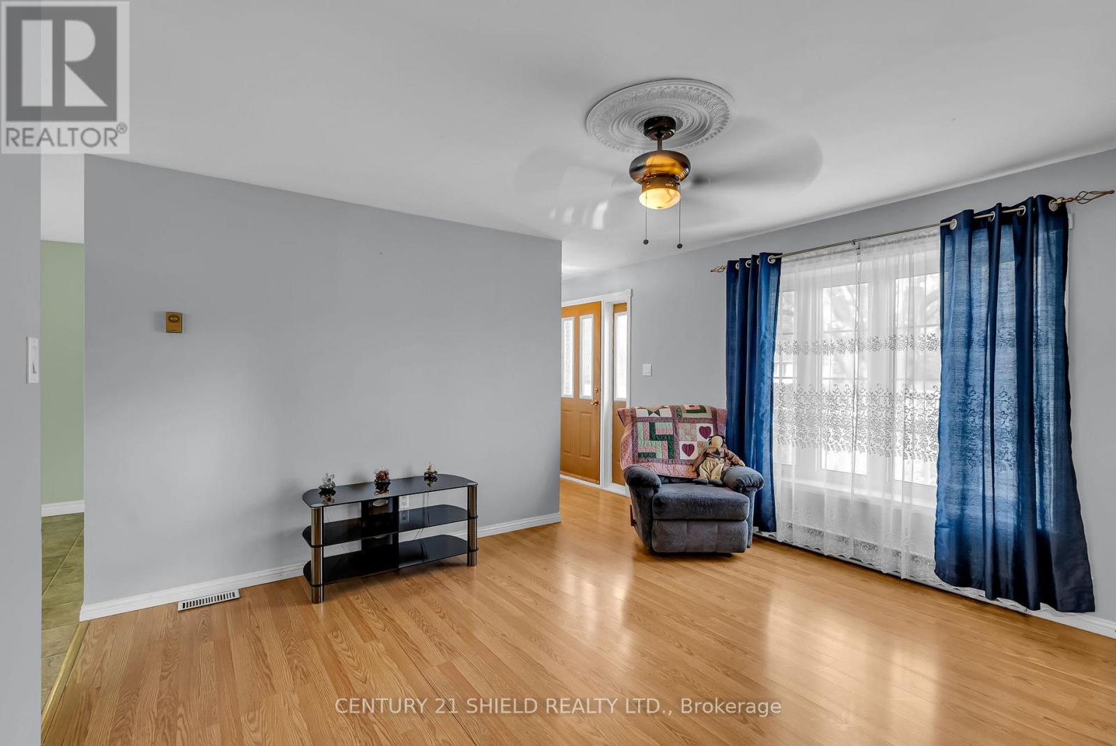 14276 Dafoe Road, South Stormont, Ontario  K0C 1M0 - Photo 12 - X12475893