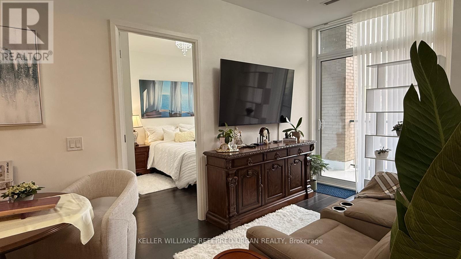 621 - 293 The Kingsway, Toronto, Ontario  M9A 0E8 - Photo 13 - W12433424