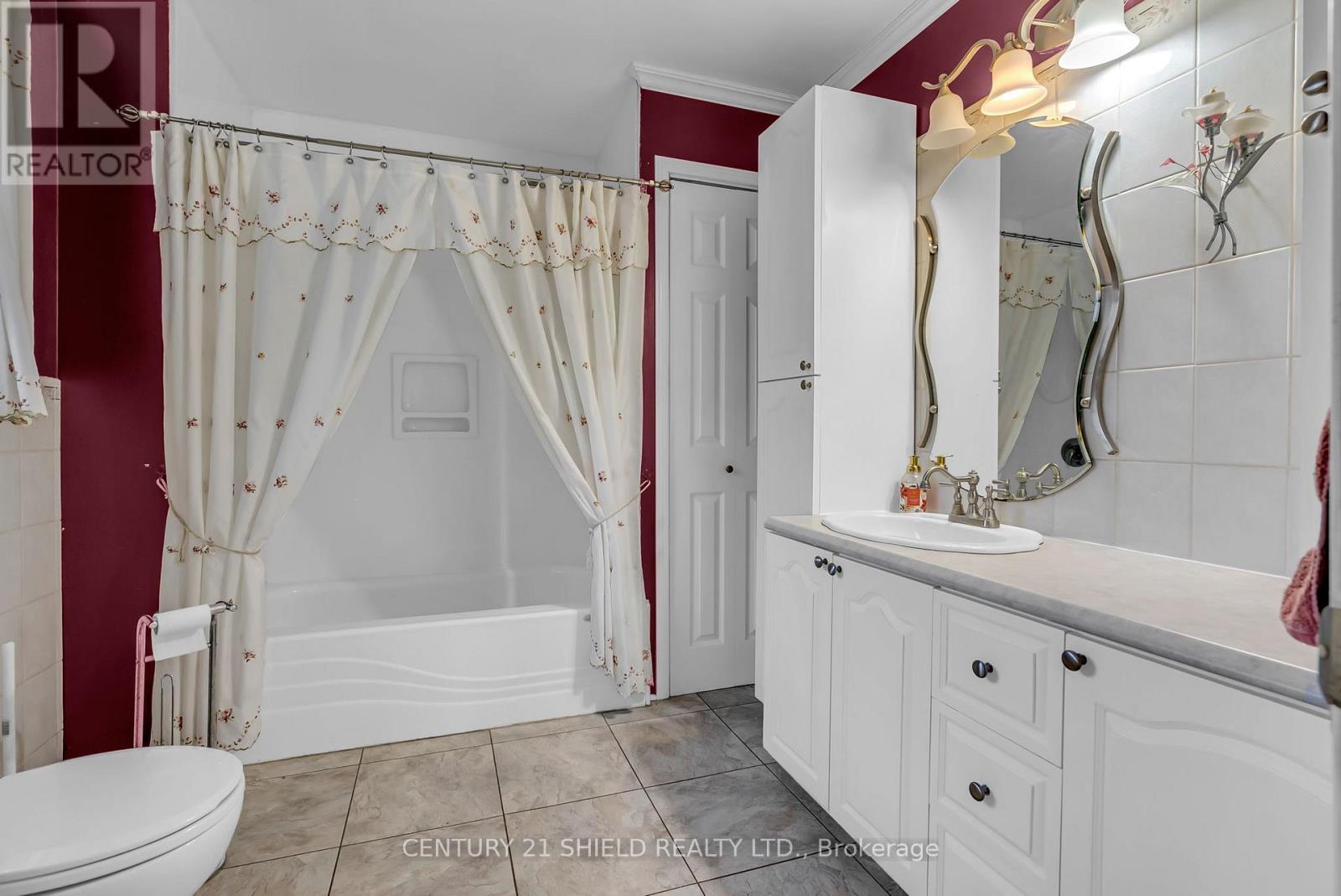 14276 Dafoe Road, South Stormont, Ontario  K0C 1M0 - Photo 18 - X12475893