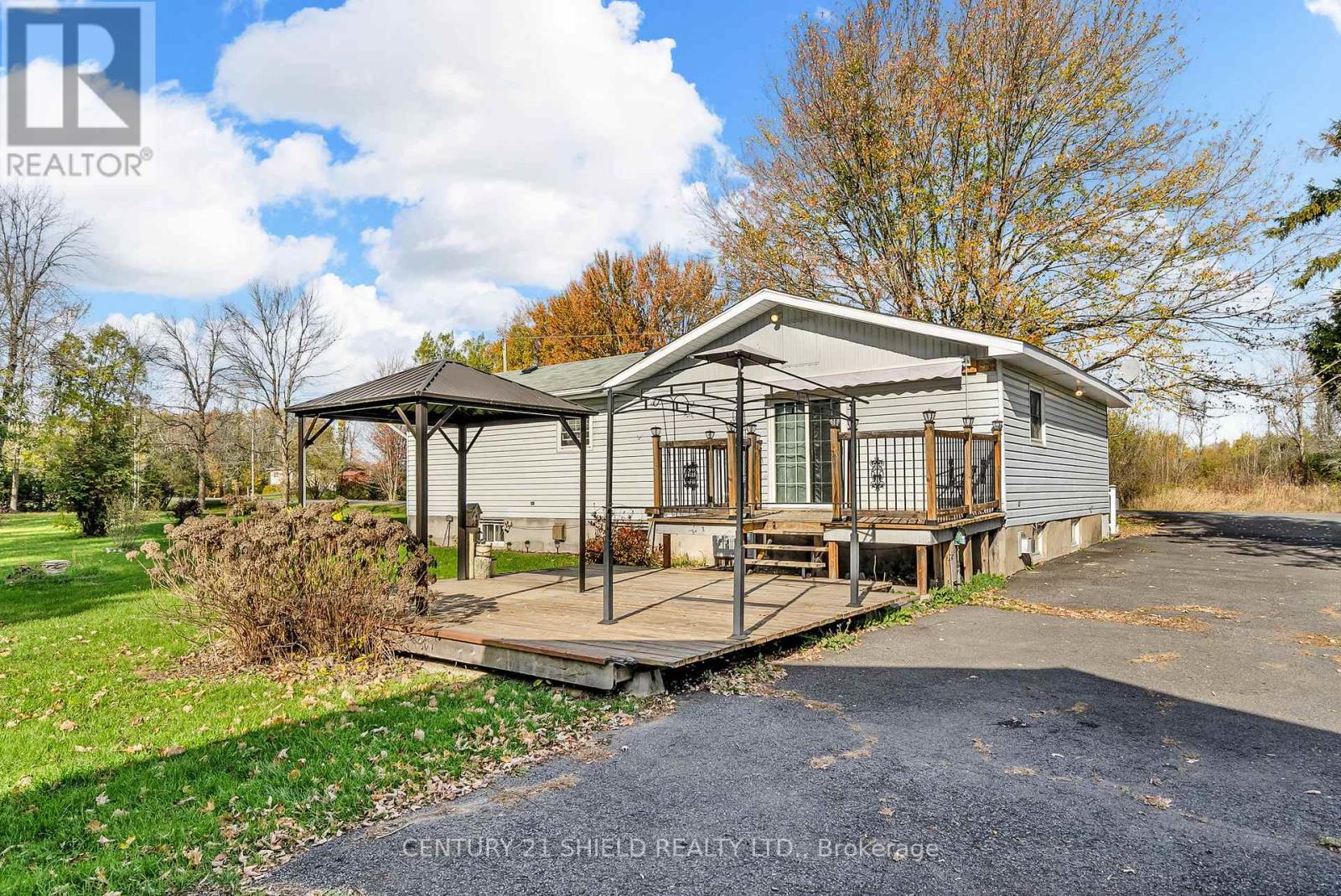 14276 Dafoe Road, South Stormont, Ontario  K0C 1M0 - Photo 29 - X12475893