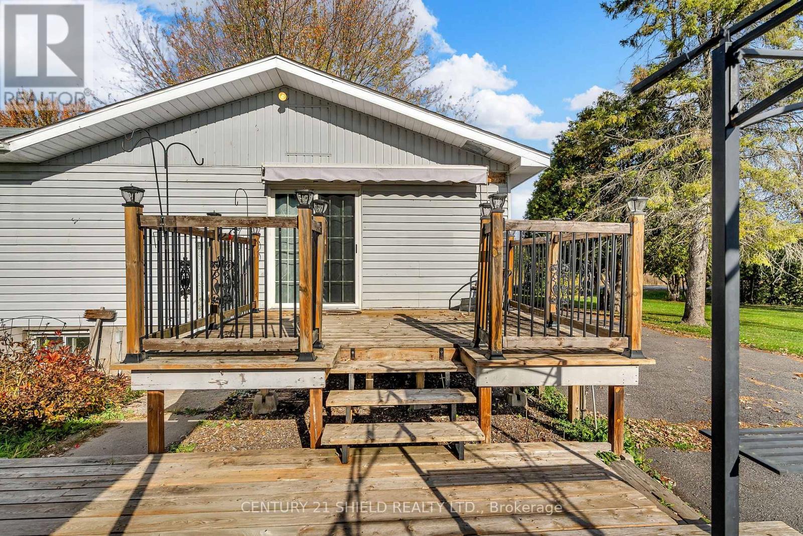 14276 Dafoe Road, South Stormont, Ontario  K0C 1M0 - Photo 32 - X12475893