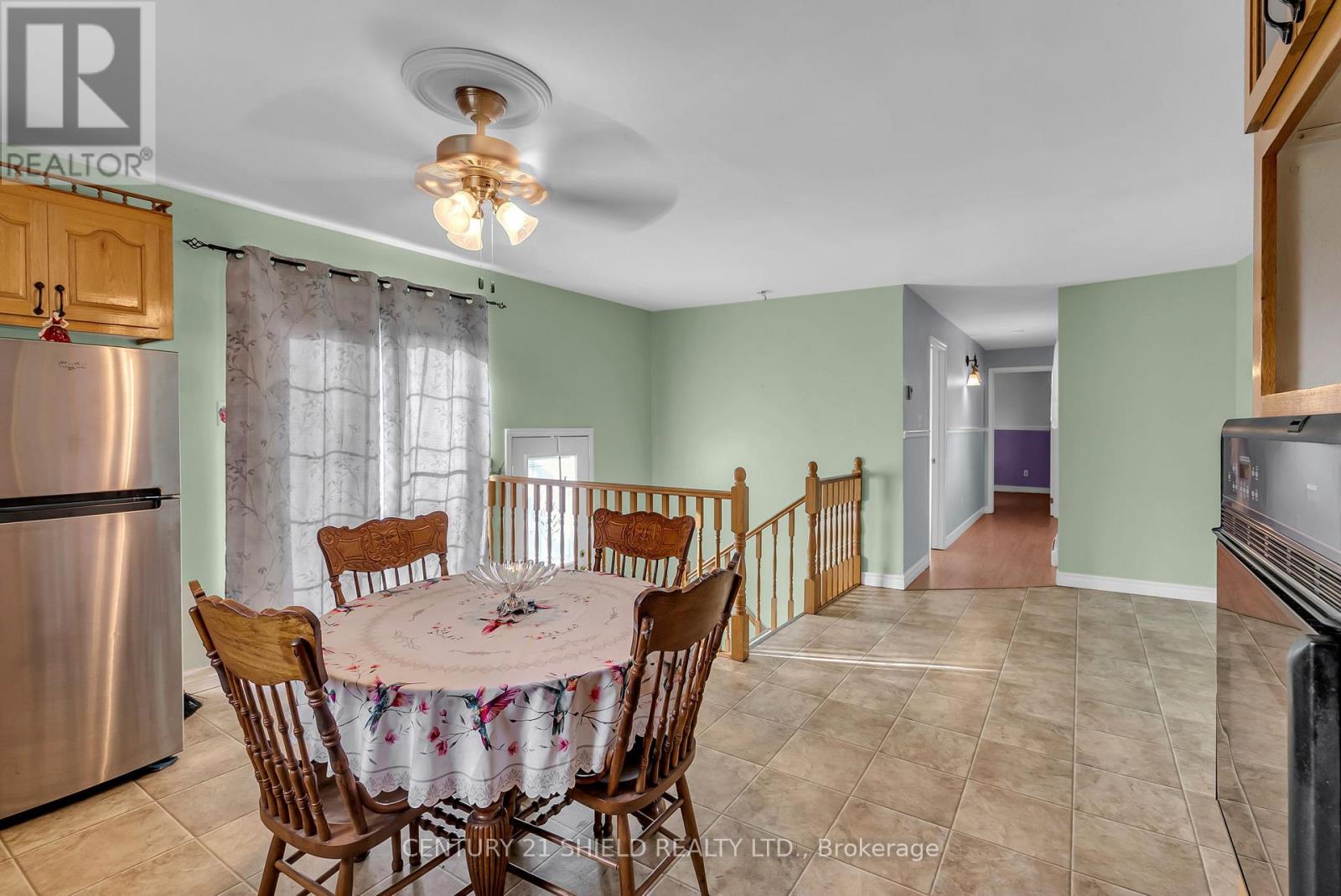 14276 Dafoe Road, South Stormont, Ontario  K0C 1M0 - Photo 9 - X12475893