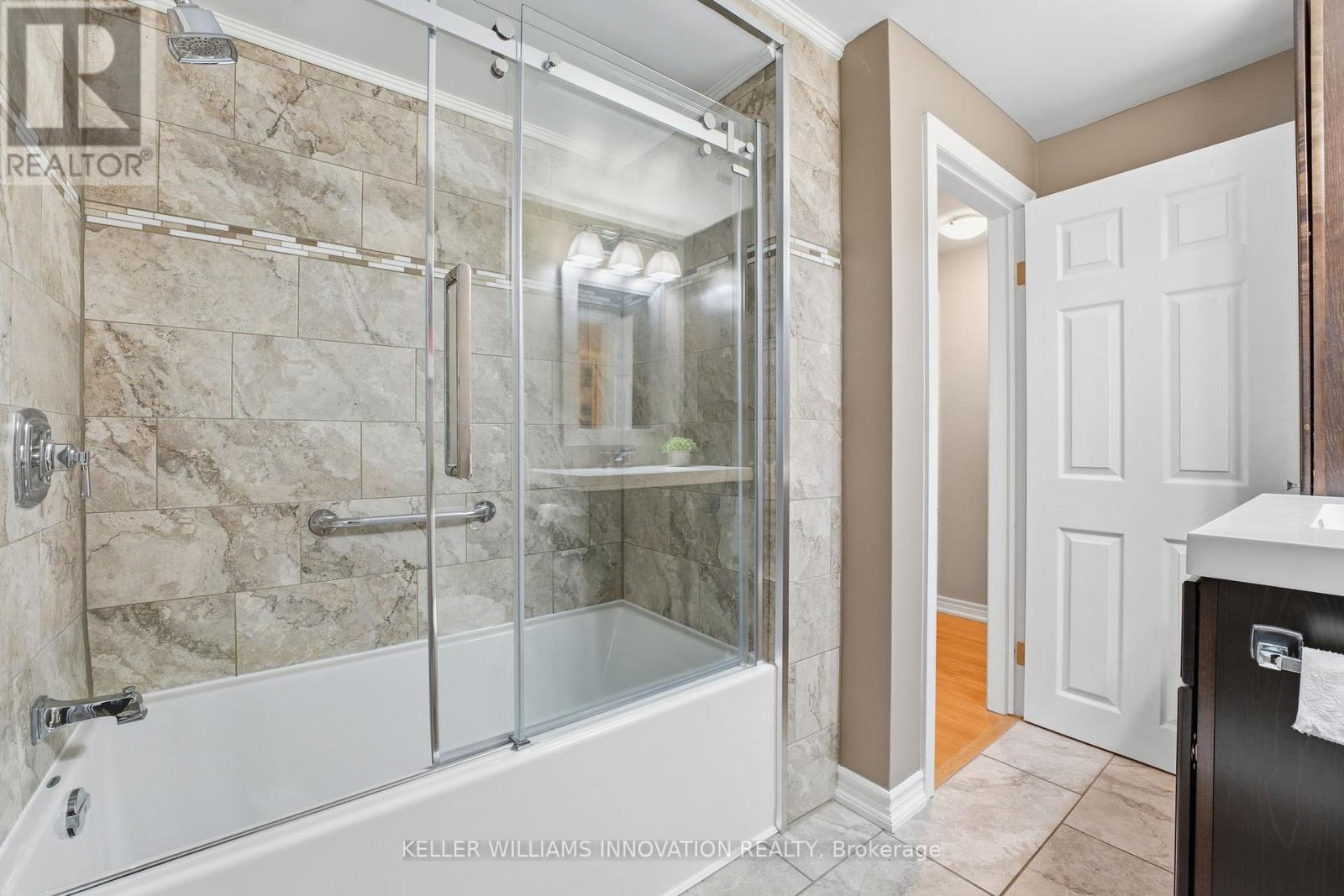37 Kensington Avenue, Kitchener, Ontario  N2B 1J5 - Photo 20 - X12476179