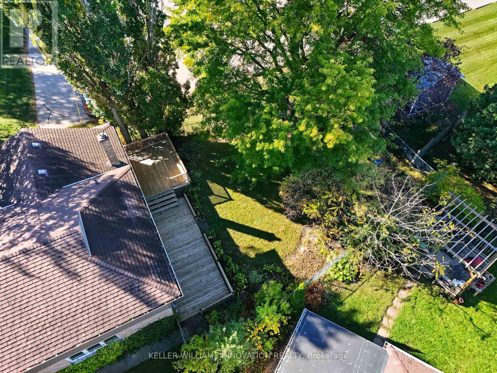 37 Kensington Avenue, Kitchener, Ontario  N2B 1J5 - Photo 35 - X12476179