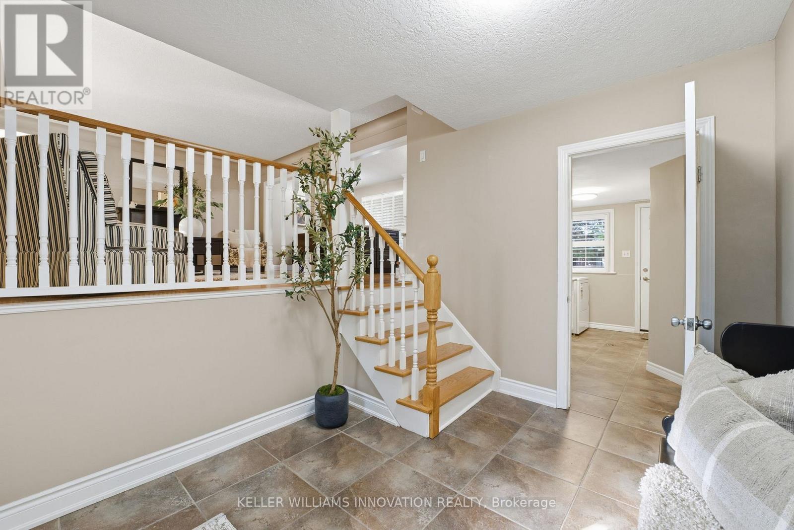 37 Kensington Avenue, Kitchener, Ontario  N2B 1J5 - Photo 6 - X12476179