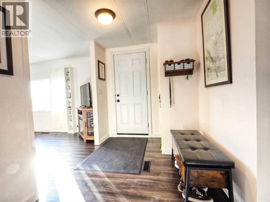 315 3 Avenue, Torrington, Alberta  T0M 2B0 - Photo 11 - A2266387
