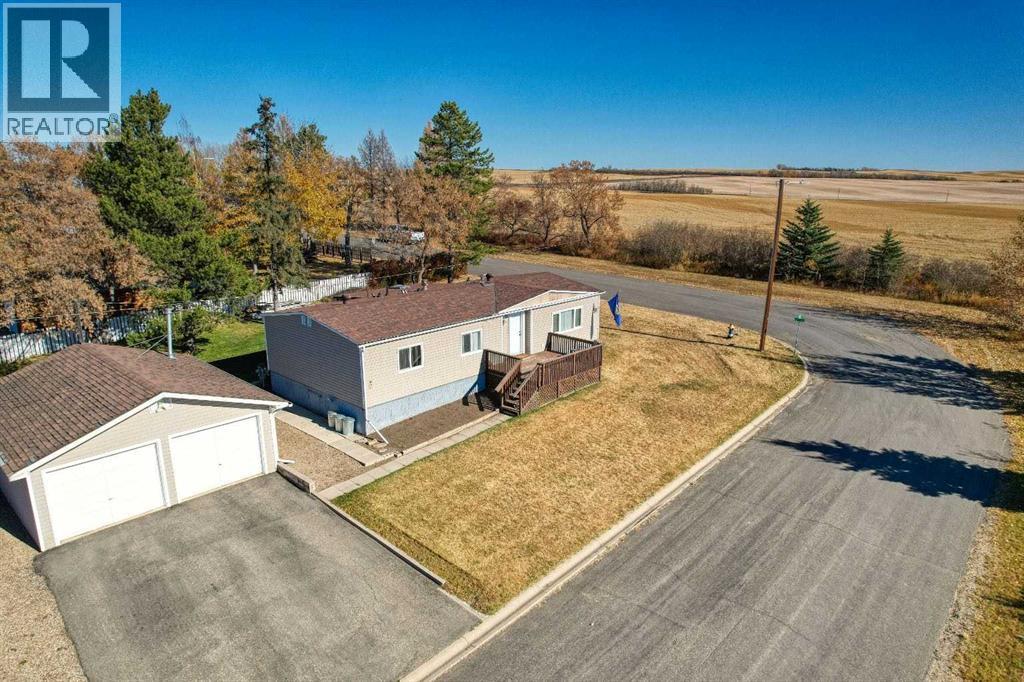 315 3 Avenue, Torrington, Alberta  T0M 2B0 - Photo 2 - A2266387