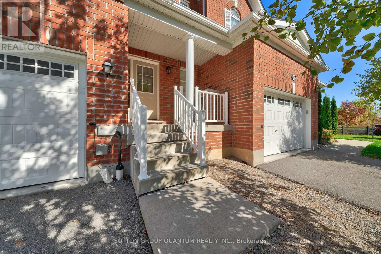 38 - 230 Avonsyde Boulevard, Hamilton, Ontario  L8B 1T9 - Photo 3 - X12476189