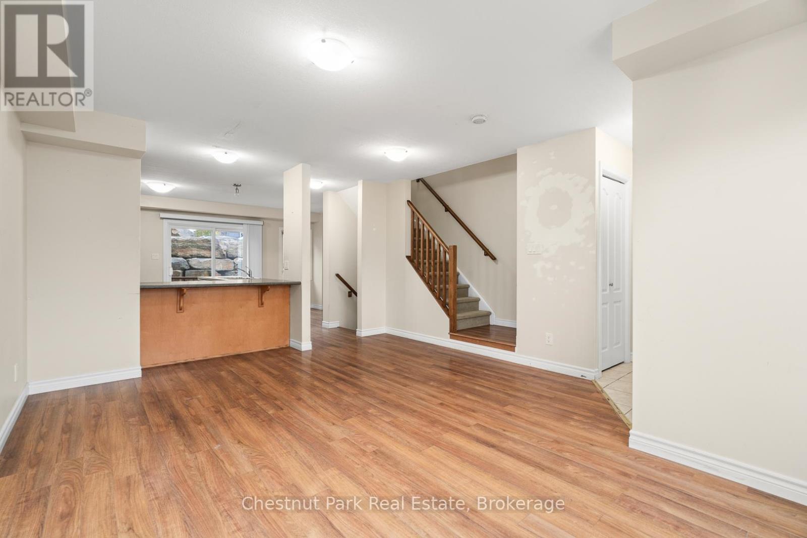 3 - 37 Silver Street, Huntsville, Ontario  P1H 1M2 - Photo 8 - X12477903