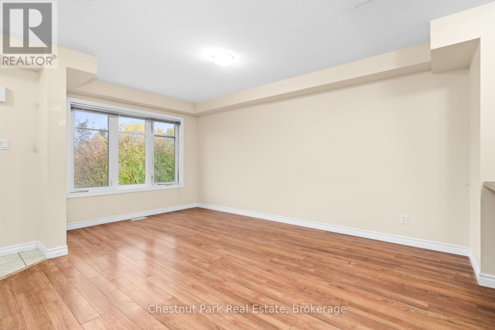 3 - 37 Silver Street, Huntsville, Ontario  P1H 1M2 - Photo 6 - X12477903