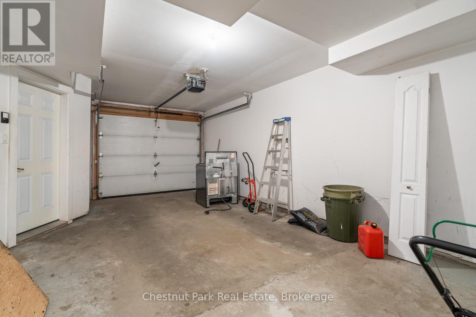 3 - 37 Silver Street, Huntsville, Ontario  P1H 1M2 - Photo 30 - X12477903