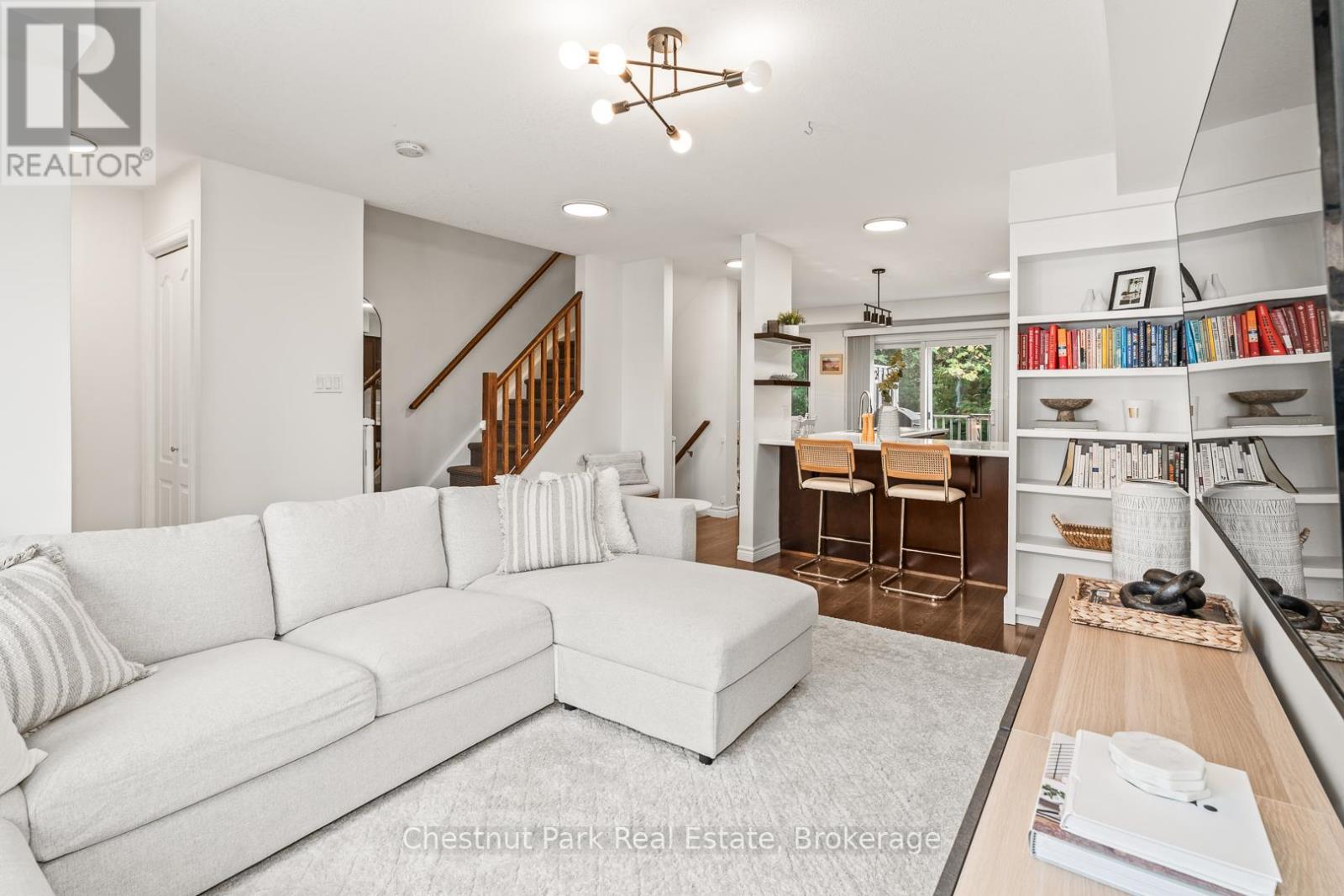 24 - 37 Silver Street, Huntsville, Ontario  P1H 1M2 - Photo 4 - X12477901