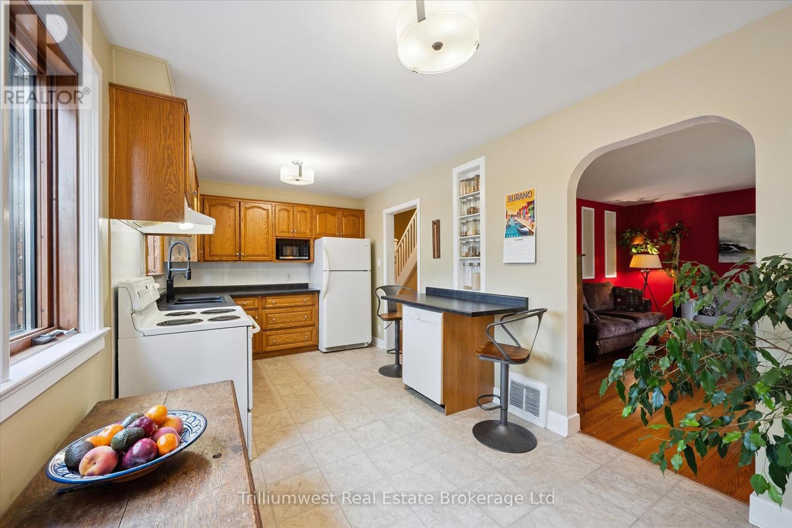 4 Balsarroch Place, Guelph, Ontario  N1E 3J5 - Photo 5 - X12477983