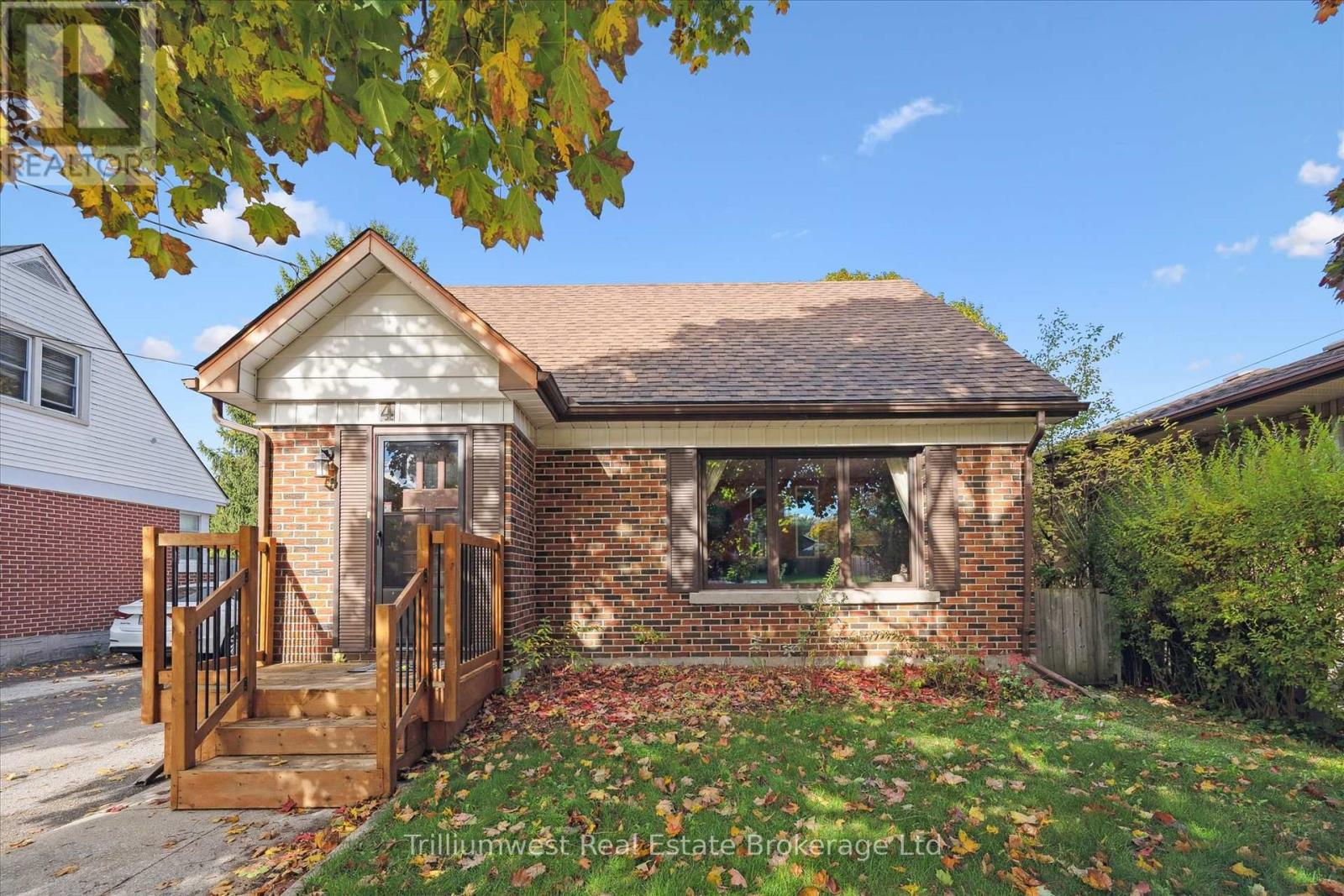 4 Balsarroch Place, Guelph, Ontario  N1E 3J5 - Photo 2 - X12477983