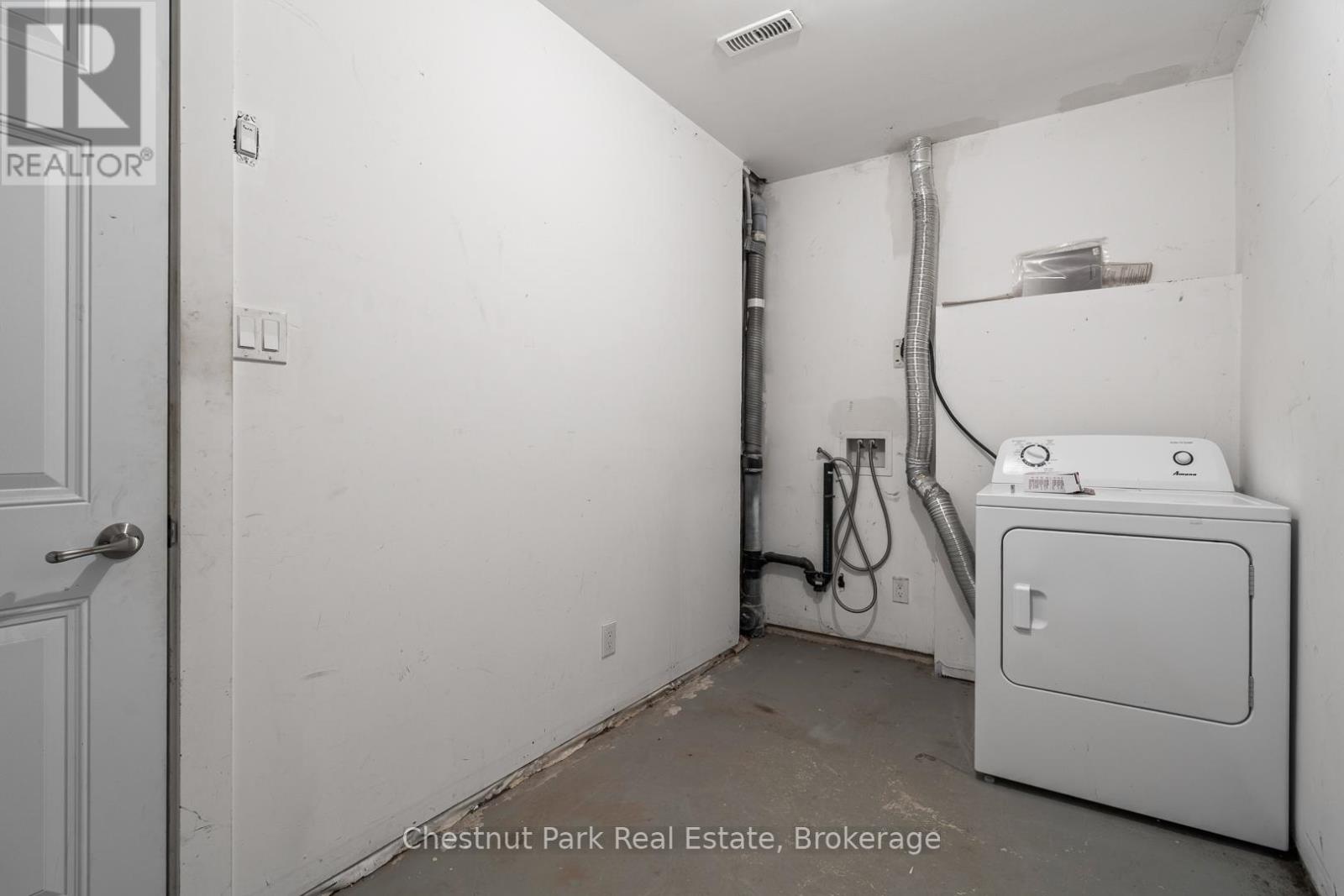 3 - 37 Silver Street, Huntsville, Ontario  P1H 1M2 - Photo 32 - X12477903