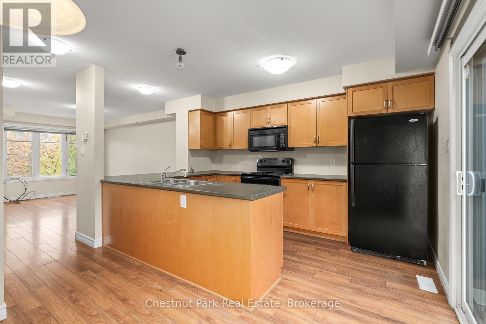 3 - 37 Silver Street, Huntsville, Ontario  P1H 1M2 - Photo 11 - X12477903