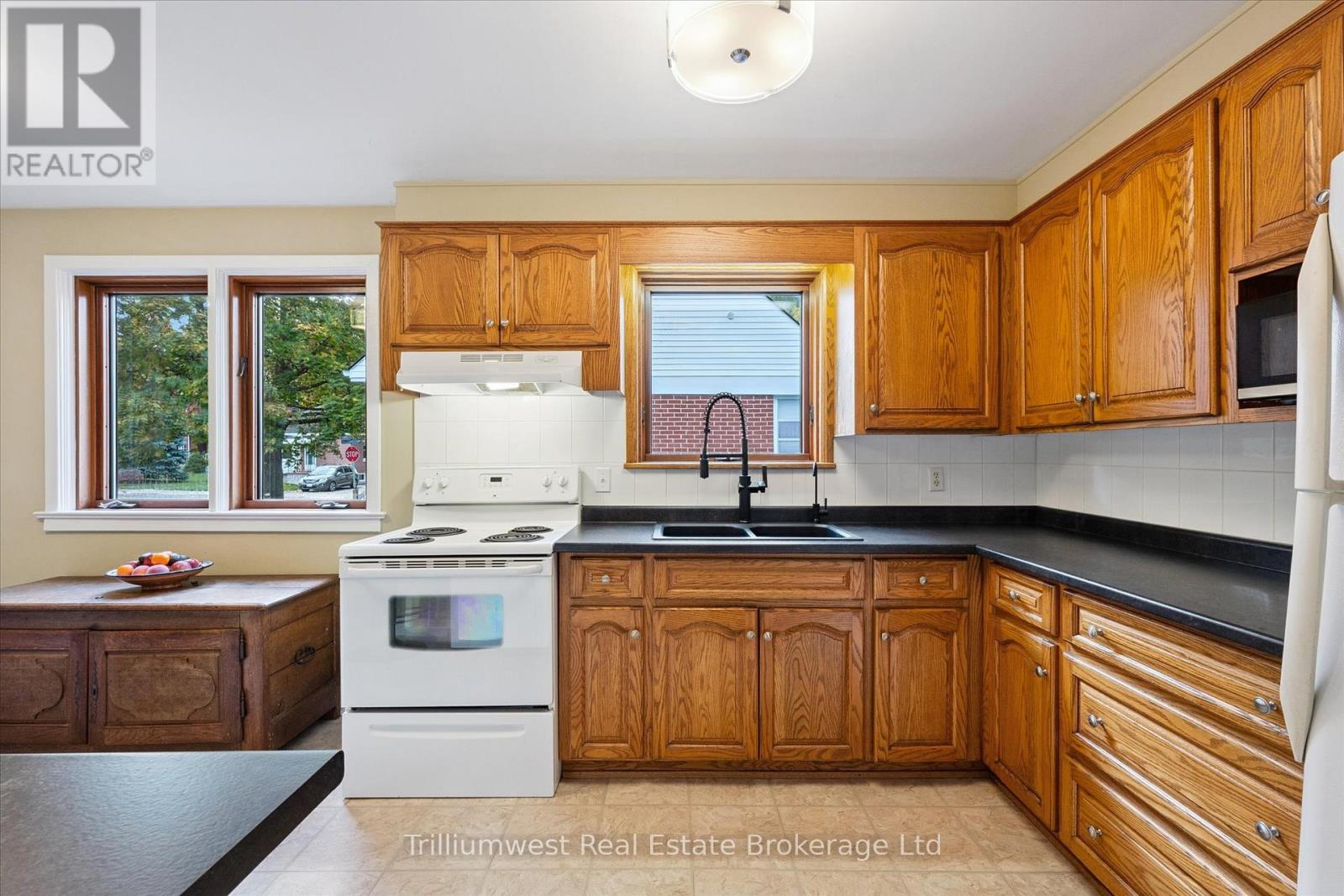 4 Balsarroch Place, Guelph, Ontario  N1E 3J5 - Photo 8 - X12477983