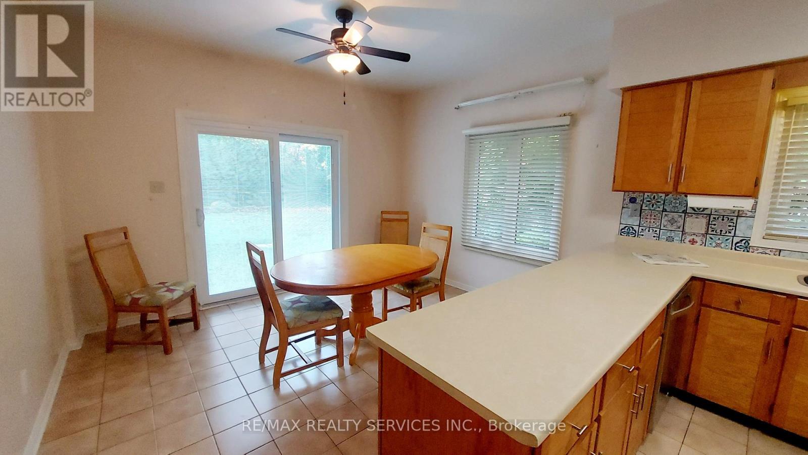 26 Hacienda Court, Brampton, Ontario  L6Z 3J1 - Photo 13 - W12348242