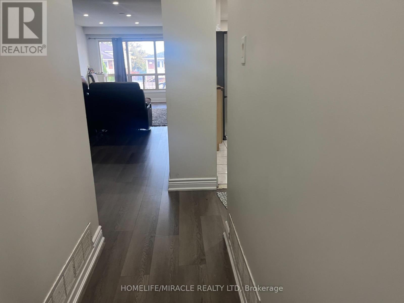 Unknown Address, ,     - Photo 2 - W12453884