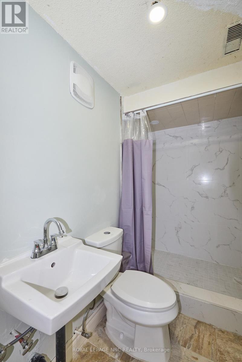 6673 Huggins Street, Niagara Falls, Ontario  L2J 1H5 - Photo 41 - X12477928