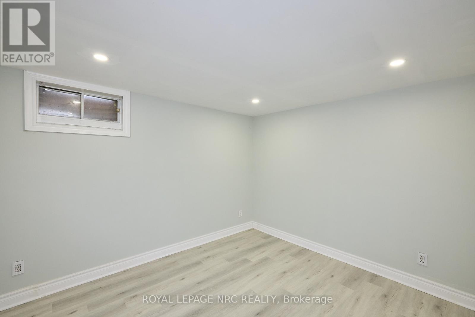 6673 Huggins Street, Niagara Falls, Ontario  L2J 1H5 - Photo 42 - X12477928