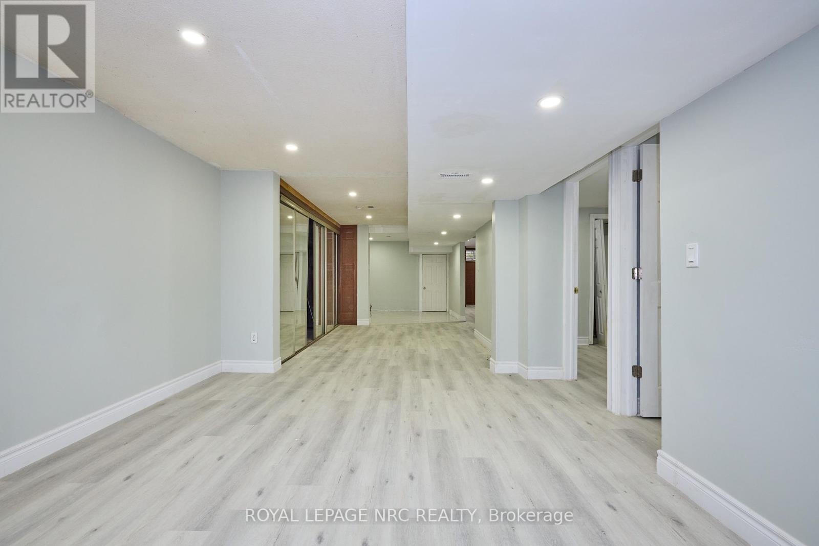 6673 Huggins Street, Niagara Falls, Ontario  L2J 1H5 - Photo 44 - X12477928