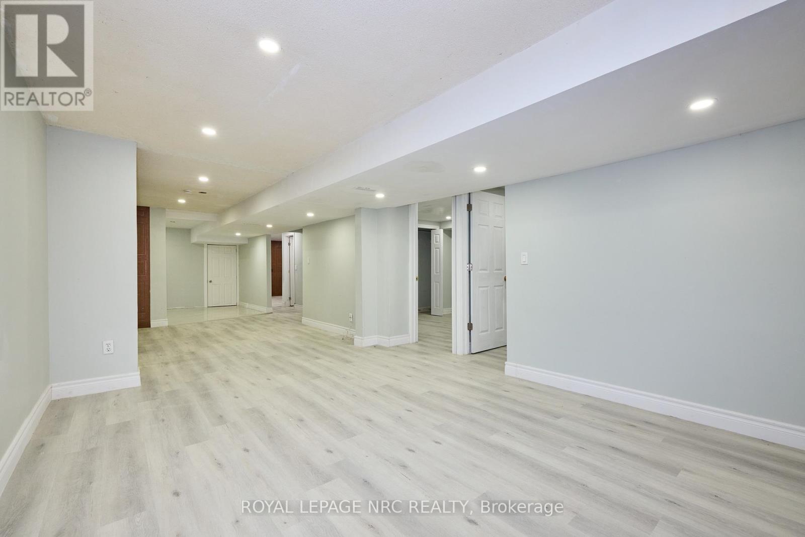 6673 Huggins Street, Niagara Falls, Ontario  L2J 1H5 - Photo 47 - X12477928