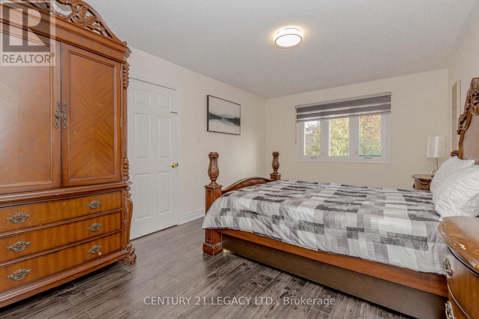 30 Diane Court, Brampton, Ontario  L6Y 3E2 - Photo 20 - W12477518