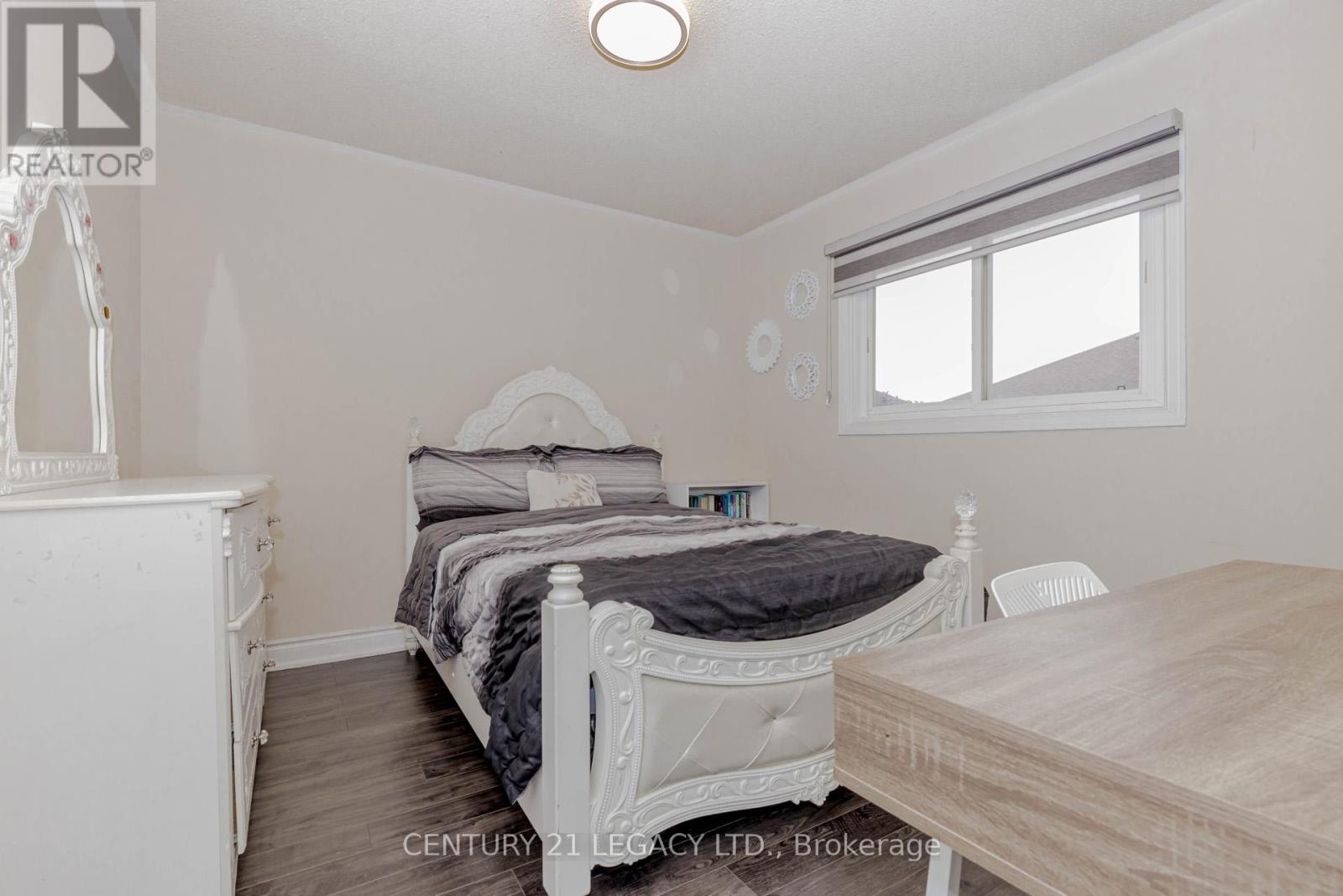 30 Diane Court, Brampton, Ontario  L6Y 3E2 - Photo 23 - W12477518