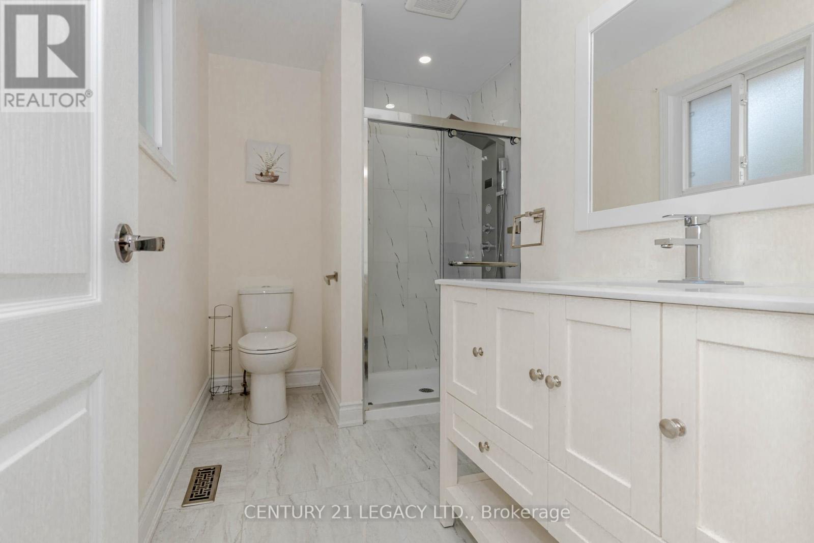 30 Diane Court, Brampton, Ontario  L6Y 3E2 - Photo 25 - W12477518