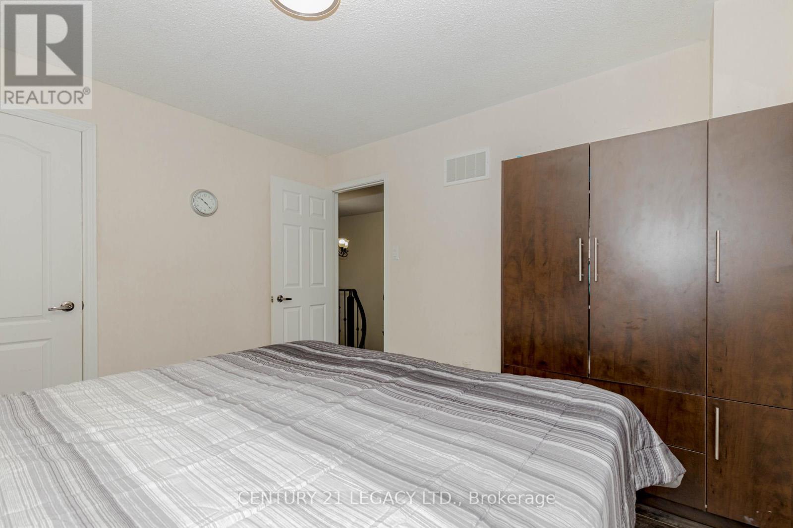 30 Diane Court, Brampton, Ontario  L6Y 3E2 - Photo 30 - W12477518