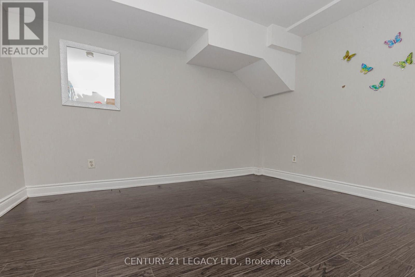 30 Diane Court, Brampton, Ontario  L6Y 3E2 - Photo 36 - W12477518